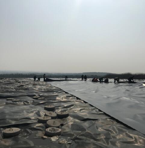 填埋場(chǎng)的HDPE土工膜覆蓋方式有哪些？